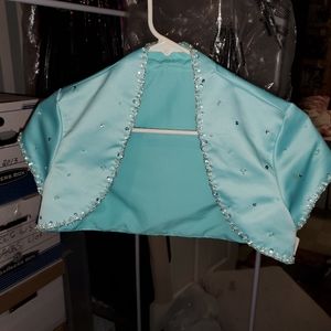 PROM DRESSE- smoke free & pet free house